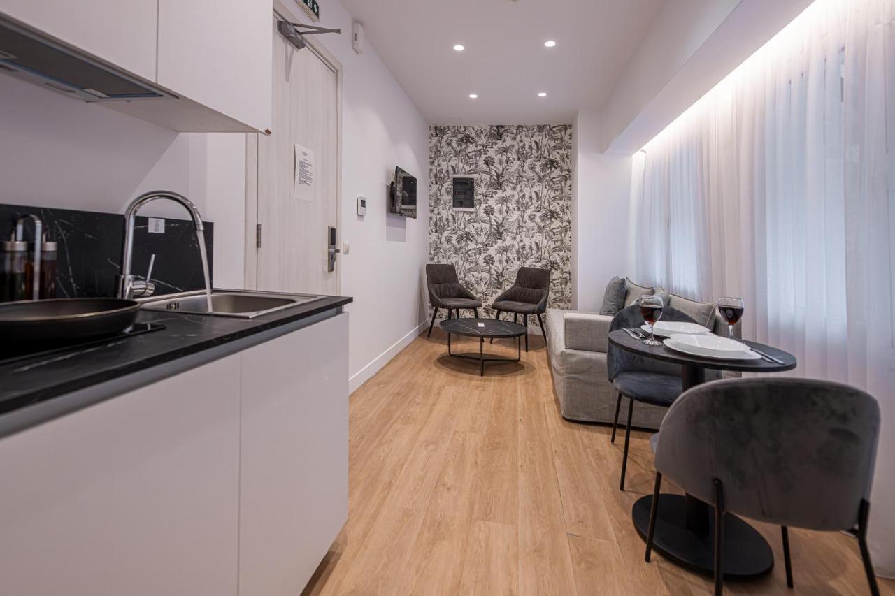 Kriel Suites By Liv Homes Athen Eksteriør billede